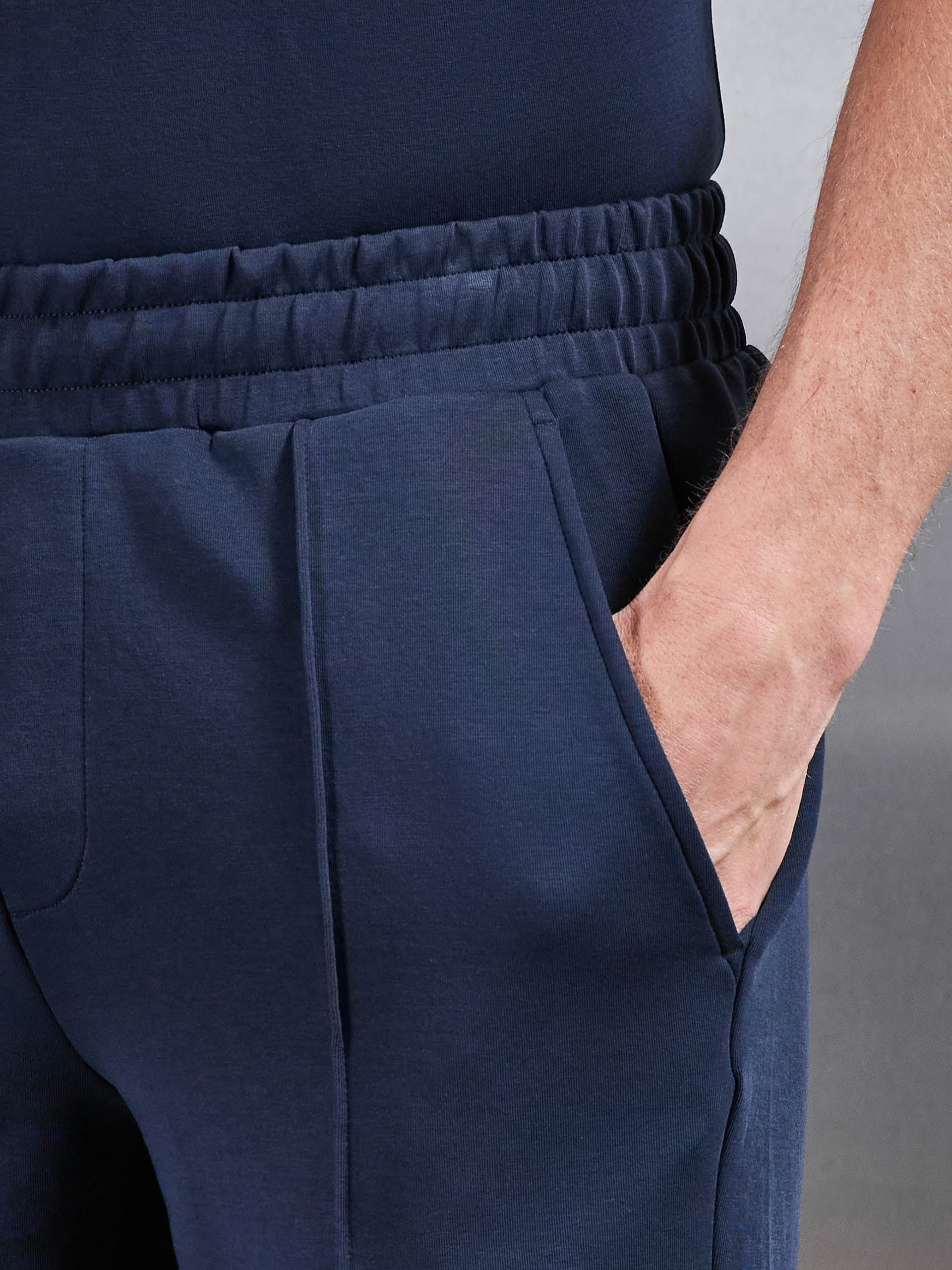 Everyday Luxe Short in Navy