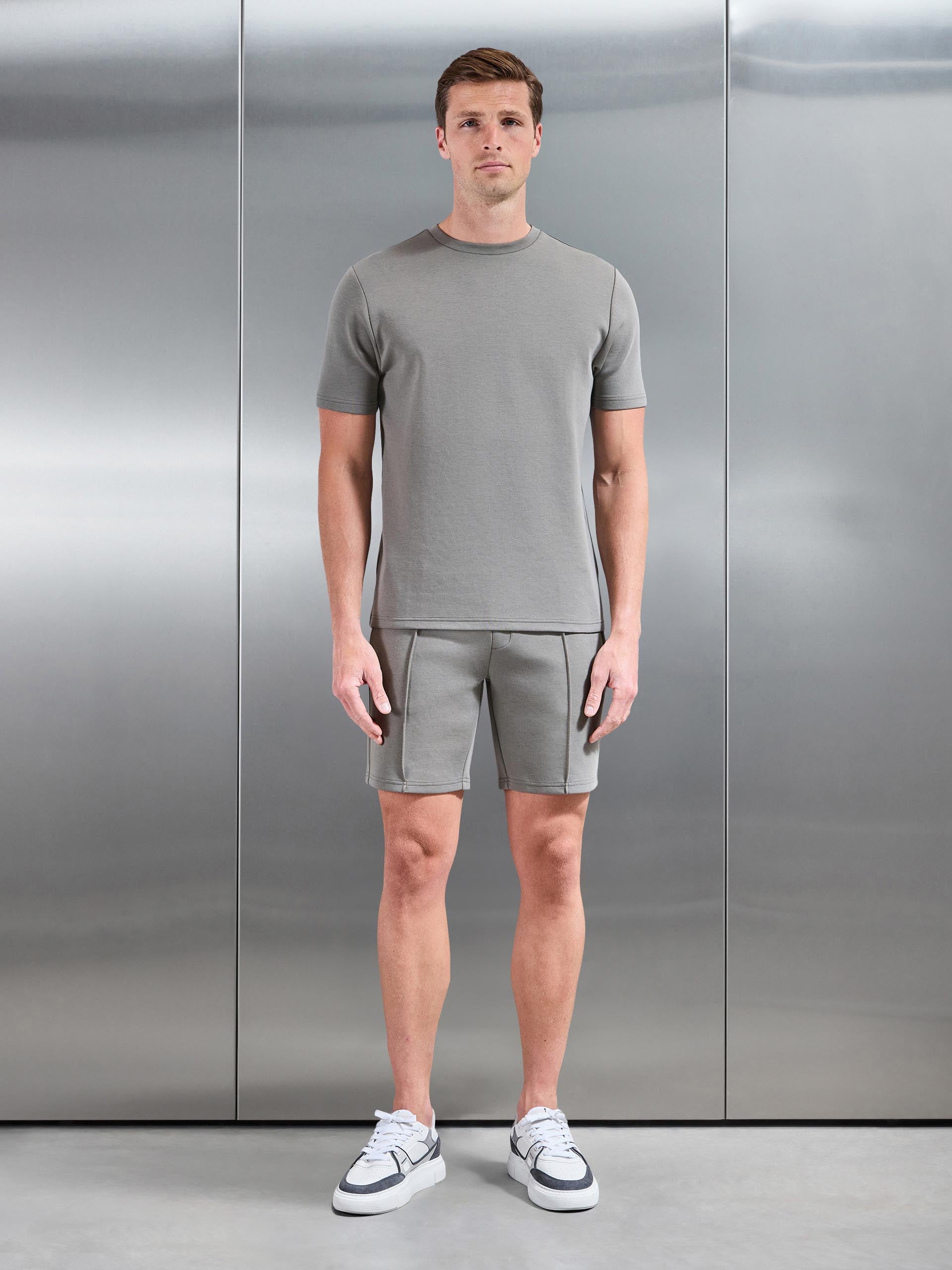 Everyday Luxe Short in Olive