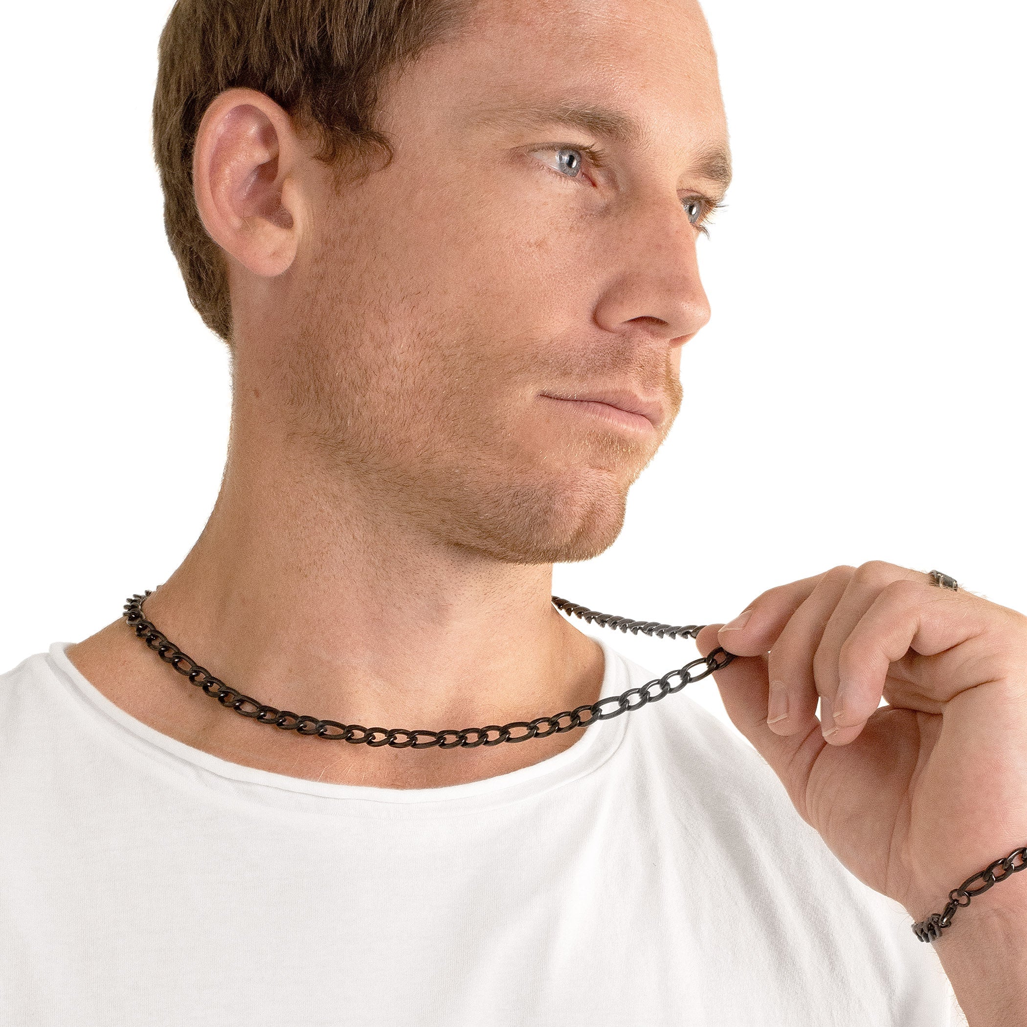 Men's Polished Figaro Chain Stainless Steel Necklace (8mm) - 24"