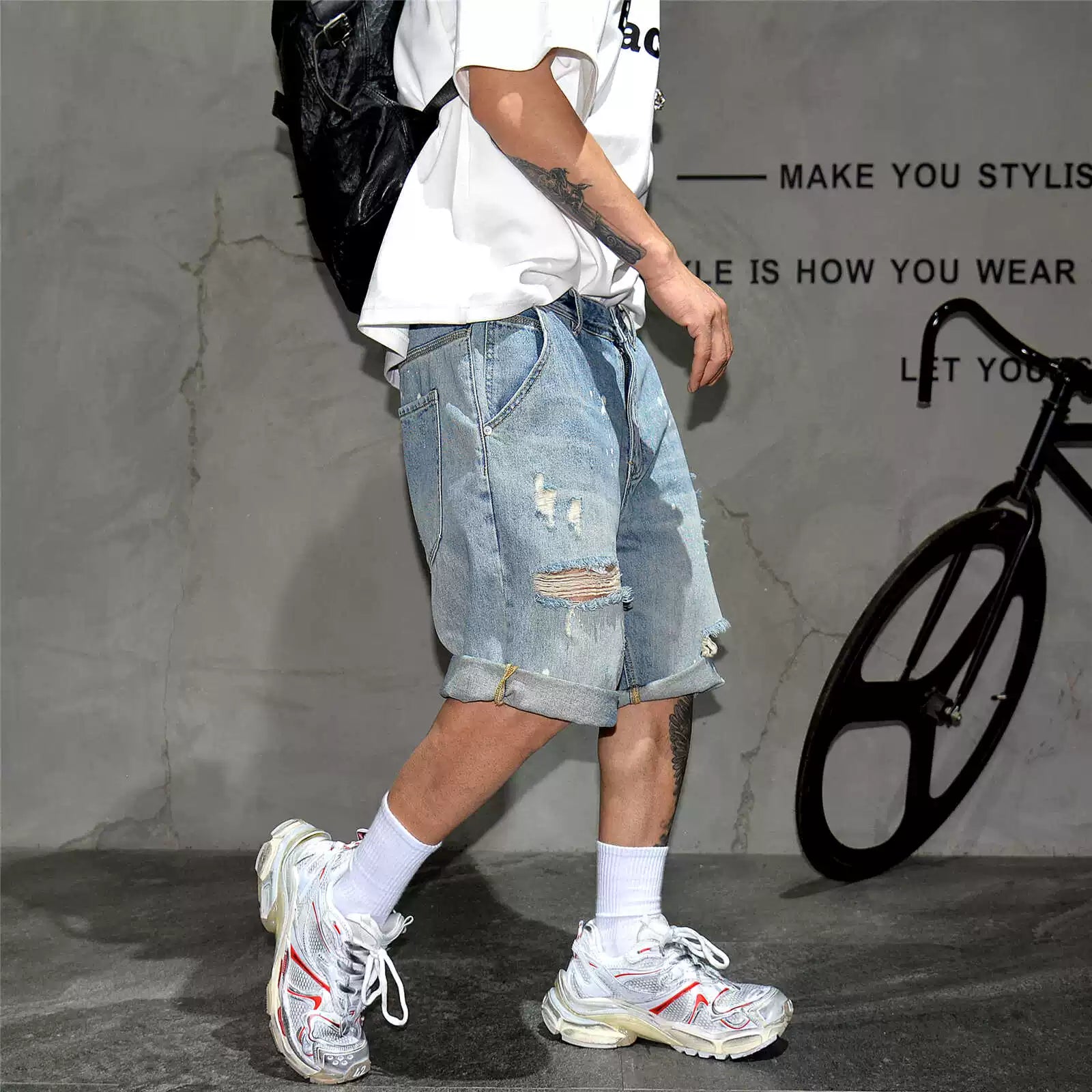 American fashion brand ripped denim shorts for men, retro vintage, distressed, splashed paint, scratched beggar, five quarter pants, loose oversized shorts, mid length pants