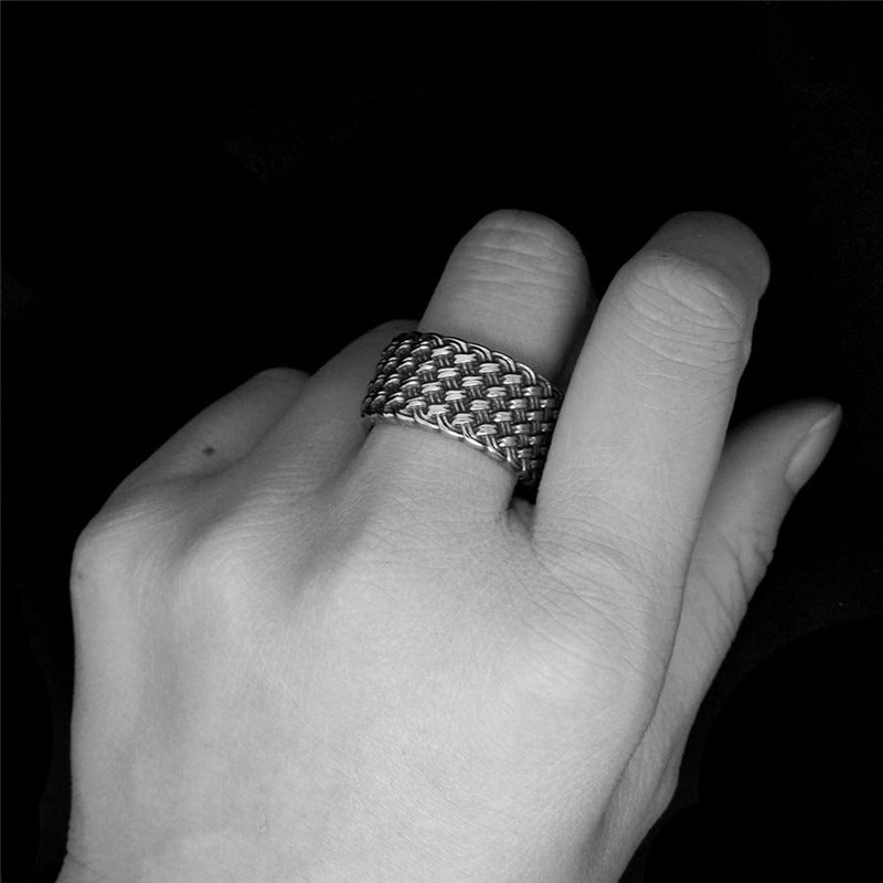 US SALE of Gothic Style Stainless Steel Interwoven Ring / Vintage Finger Jewelry
